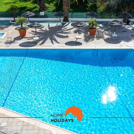 #189 Sea View Pool & Balcony Апартаменты *